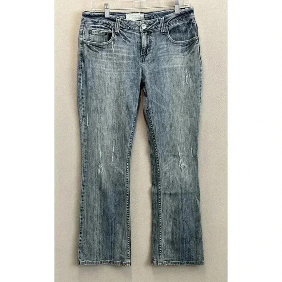 Maurice Jeans Women's Sz‎ 5/6 Taylor Boot Cut Mid Rise Faded Y2K Blue Denim - Picture 1 of 7